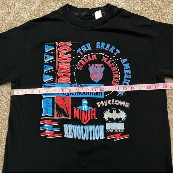 Vintage Six Flags  Tee - Picture 2 of 4